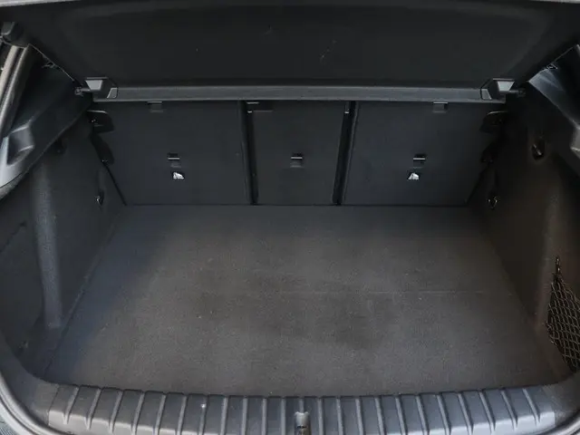 BMW 1 Serie 118i 2022 Benzine 10