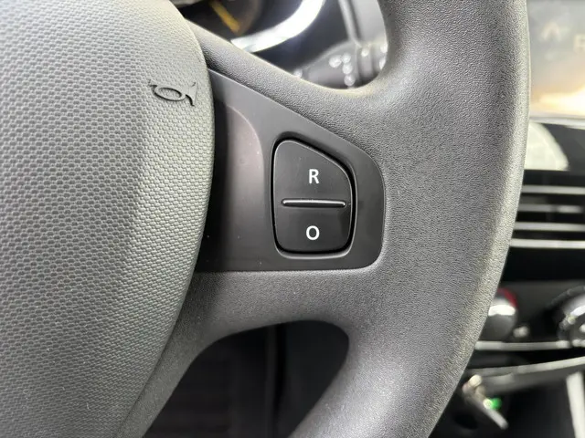 Renault Clio 1.2 16V/AIRCO/NAVI/APK 2014 Benzine 14