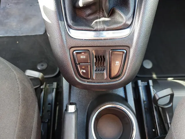 Opel Zafira Tourer 1.4 Design Edition 7p. 2014 Benzine 30