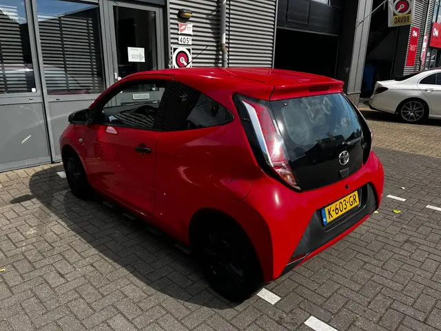 Toyota Aygo 1.0 VVT-i x 2017 Benzine 7