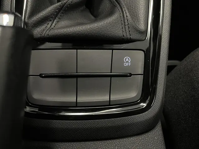 Škoda Kamiq 1.5 TSI ACT Monte Carlo Sport 2023 Benzine 43