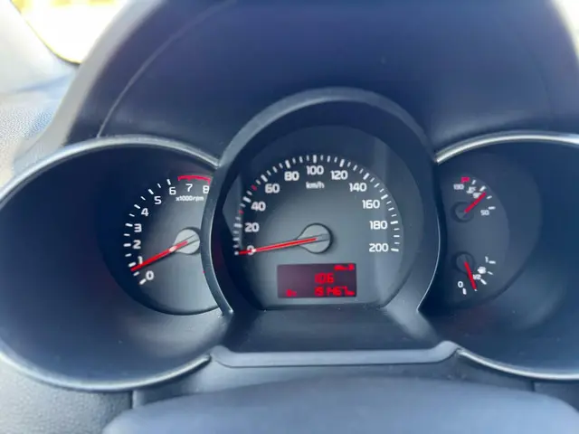 Kia Picanto 1.2 CVVT DynamicLine 2015 Benzine 24