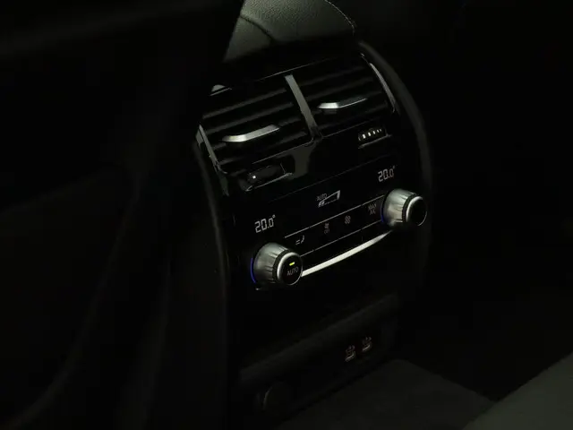 BMW 5 Serie Touring 530i 2020 Benzine 39