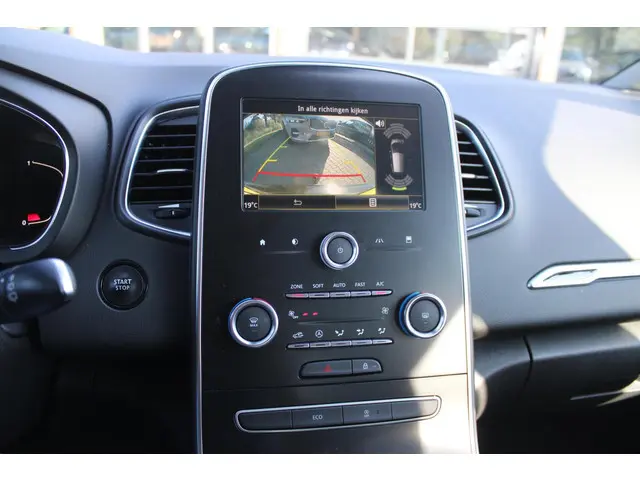 Renault Scénic 1.3 TCe Limited|PDC|Navi|Camera 2019 Benzine 9