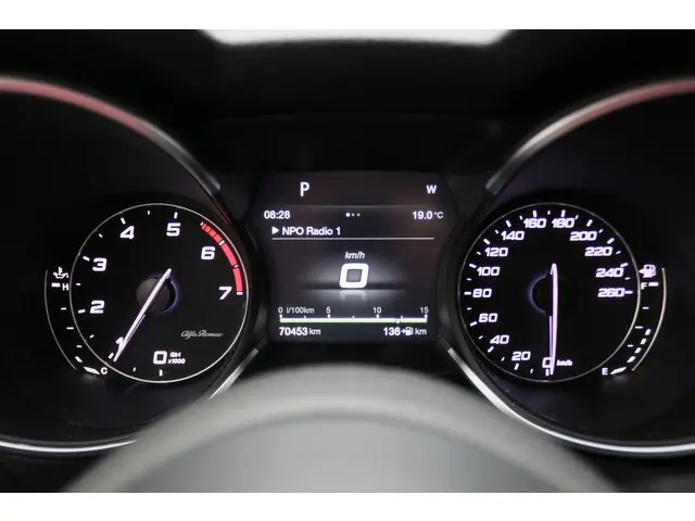 Alfa Romeo Stelvio 2.0 T AWD First Edition 2017 Benzine 5
