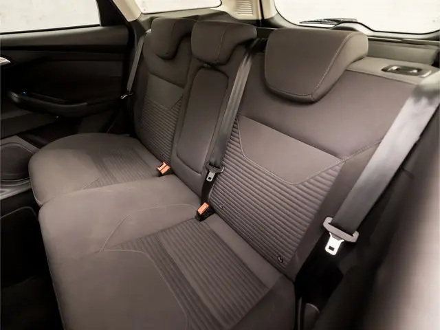 Ford Focus Wagon 1.5 ST-Line Titanium 2016 Benzine 16