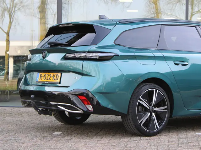 Peugeot 308 SW 1.2 PureTech GT 2022 Benzine 11