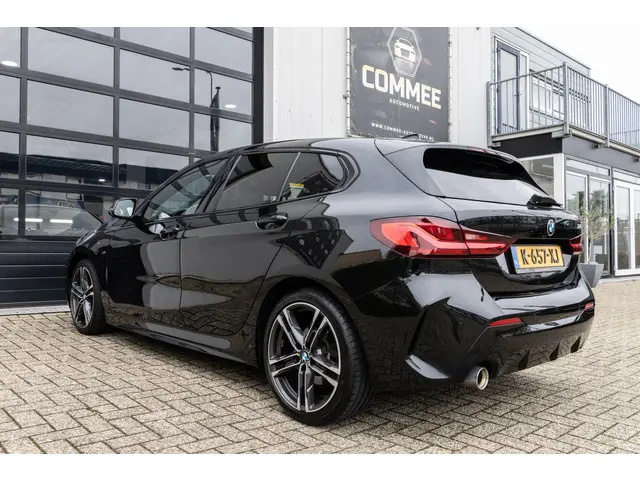 BMW 1 Serie 118i M Sport Executive Edition 2020 Benzine 8