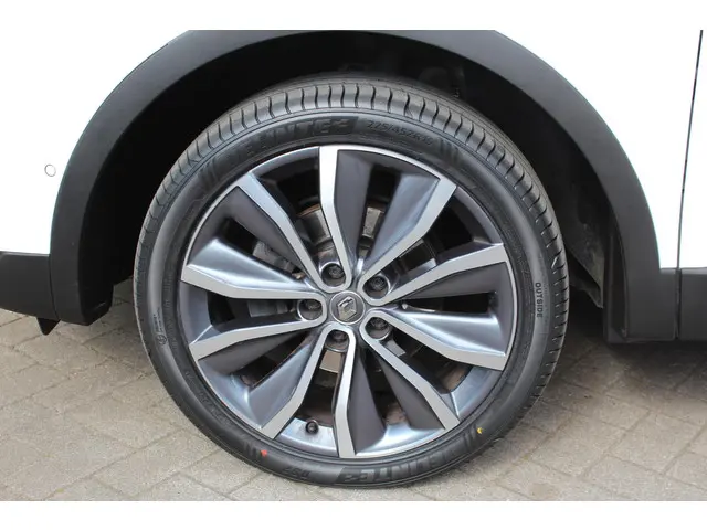 Renault Kadjar 1.3 TCe BOSE 140 pk 2020 Benzine 16