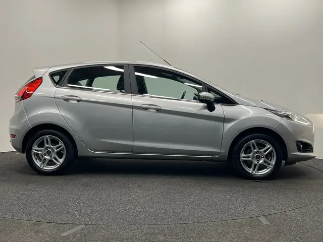 Ford Fiesta 1.0 Titanium 2014 Benzine 36