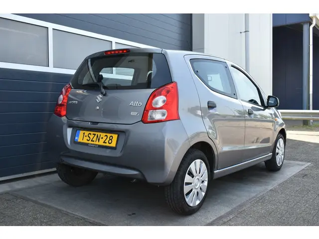 Suzuki Alto 1.0 Comfort EASSS weinig km. 2014 Benzine 5