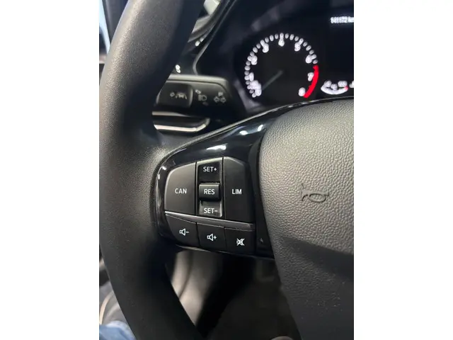 Ford Fiesta 1.1 Airco | PDC | Carplay 2018 Benzine 24