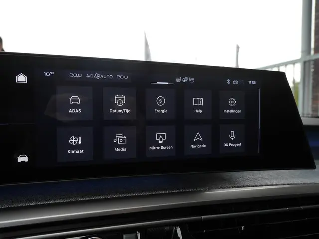 Peugeot e-5008 GT Avantage 73 kWh 2025 Elektrisch 38