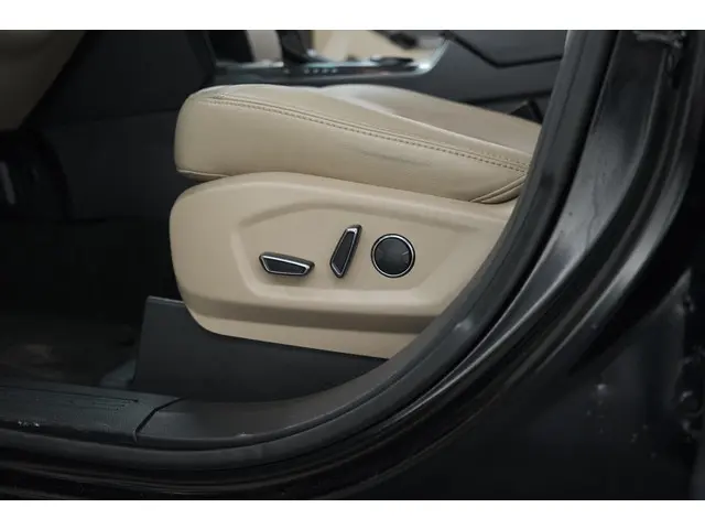 Ford Explorer XLT 2.3 Ecoboost 2019 Benzine 29