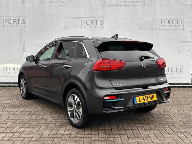 Kia e-Niro ExecutiveLine 64 kWh 2021 Elektrisch 16
