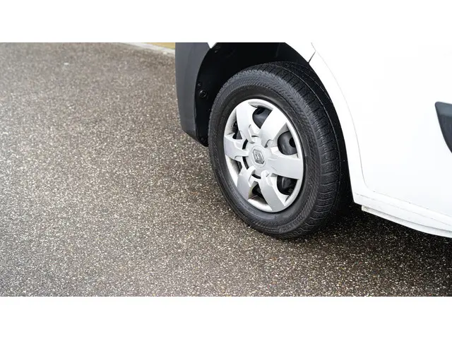 Renault Master T35 2.3 dCi 135 L2H2 Comfort 2022 Diesel 22