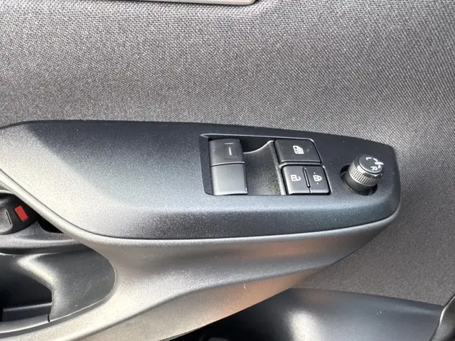 Toyota Yaris 1.5 Hybrid Active 2022 Hybride Benzine 15