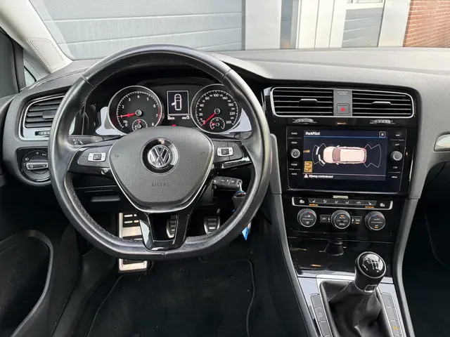 Volkswagen Golf Variant 1.0 TSI Highline 2018 Benzine 12
