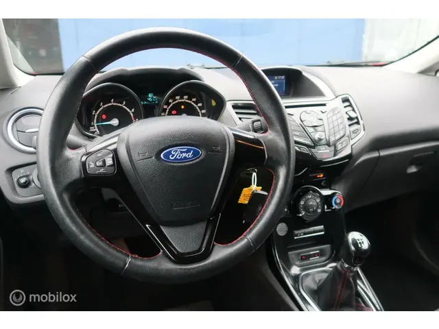 Ford Fiesta 1.0 EcoBoost Red Edition 140PK 2016 Benzine 17