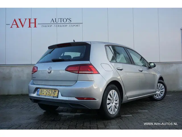 Volkswagen Golf 1.0 TSI Trendline 2018 Benzine 3