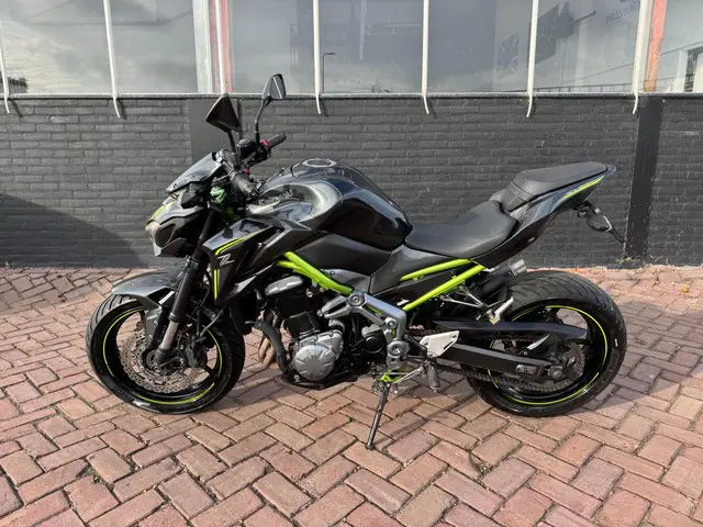 Kawasaki Z900 Naked ABS 2019 Benzine 2