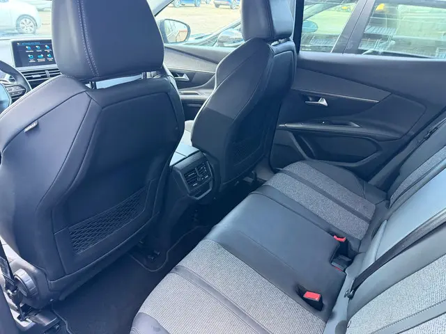 Peugeot 3008 1.6 PureTech GT Line 2019 Benzine 21