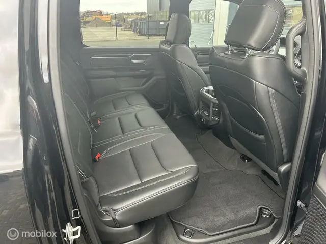 Dodge Ram 1500 4X4 5.7 V8 4x4 Crew Cab Sport 2024 LPG/Gas 20
