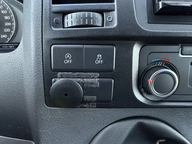 Volkswagen Transporter 2.0 TDI L1H1 2014 Diesel 18