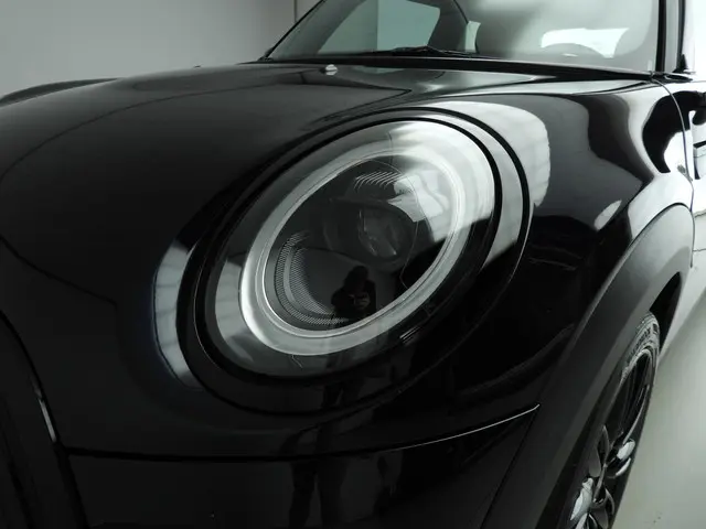MINI 3-Deurs Cooper 2022 Benzine 33