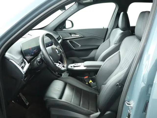 BMW X1 sDrive18i 2022 Benzine 13