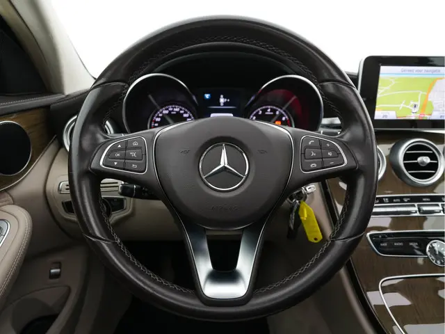 Mercedes-Benz C-Klasse 180 Ambition 2016 Benzine 16