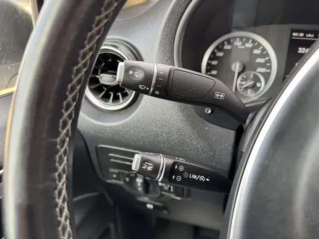 Mercedes-Benz Vito 114 1.9 CDI 2022 Diesel 23