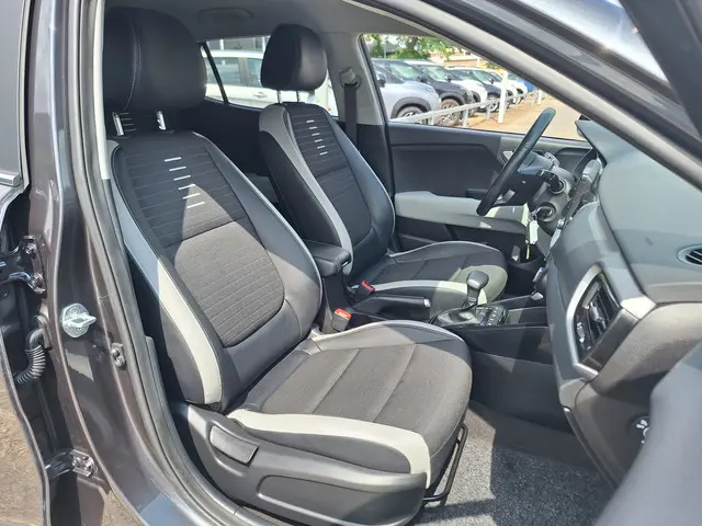 Kia Stonic 1.0 T-GDi DynamicLine 2020 Benzine 12