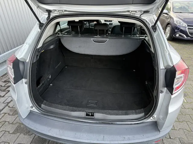 Renault Mégane Estate 1.6 Authentique 2012 Benzine 18