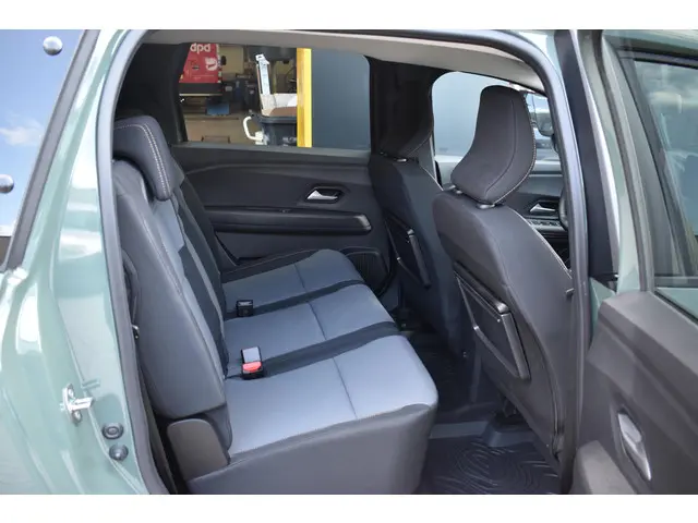 Dacia Jogger Extreme 2025 Benzine 17