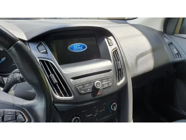 Ford Focus Wagon 1.0 Trend 2017 Benzine 9