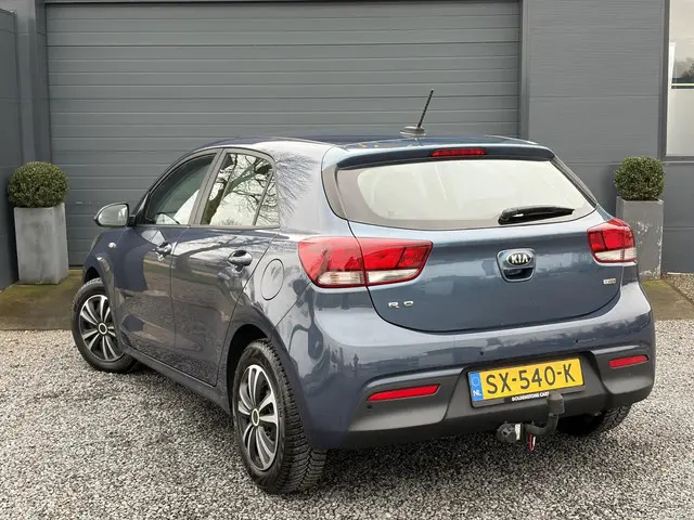 Kia Rio 1.0 TGDI ComfortPlusLine Navigator 2017 Benzine 4