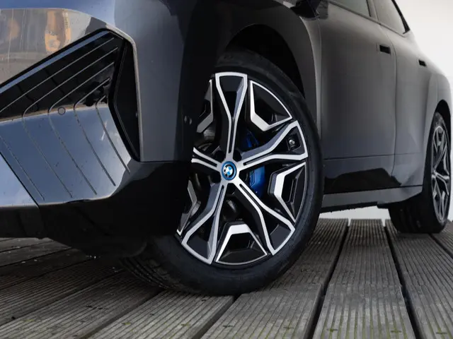 BMW iX xDrive40 2022 Elektrisch 13
