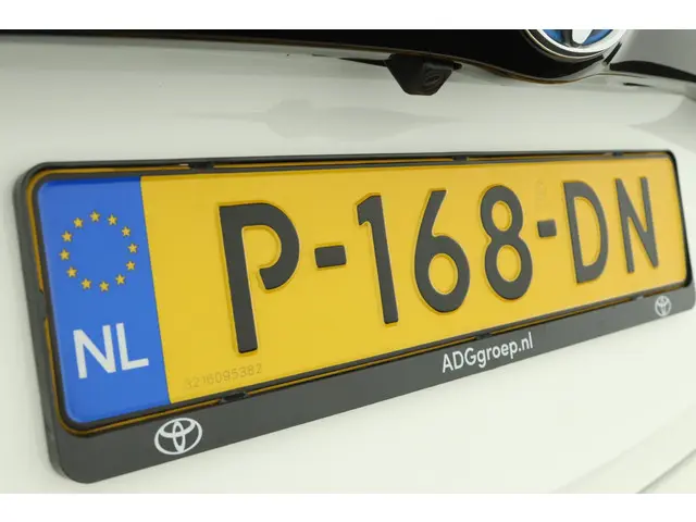 Toyota Yaris 1.5 Hybrid Dynamic 2022 Hybride Benzine 39