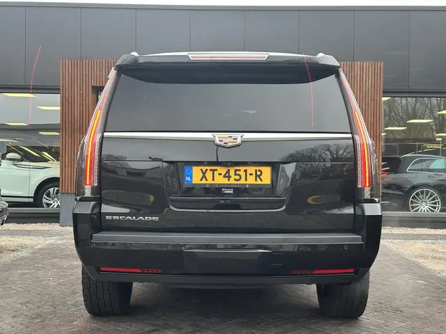 Cadillac Escalade 6.2 V8 Platinum 2018 Benzine 8