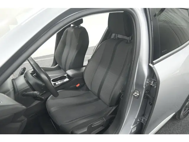 Peugeot e-2008 EV Allure 50 kWh 2021 Elektrisch 25