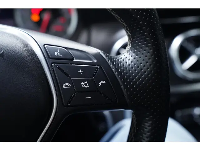 Mercedes-Benz A-Klasse 180 Prestige 2015 Benzine 19