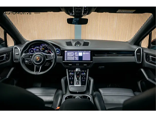 Porsche Cayenne Coupé 3.0 E-Hybrid 2020 Hybride Benzine 18