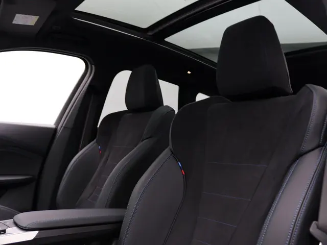 BMW X1 xDrive25e 2025 Hybride Benzine 9