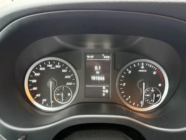 Mercedes-Benz Vito 116 2.1 CDI 2021 Diesel 29