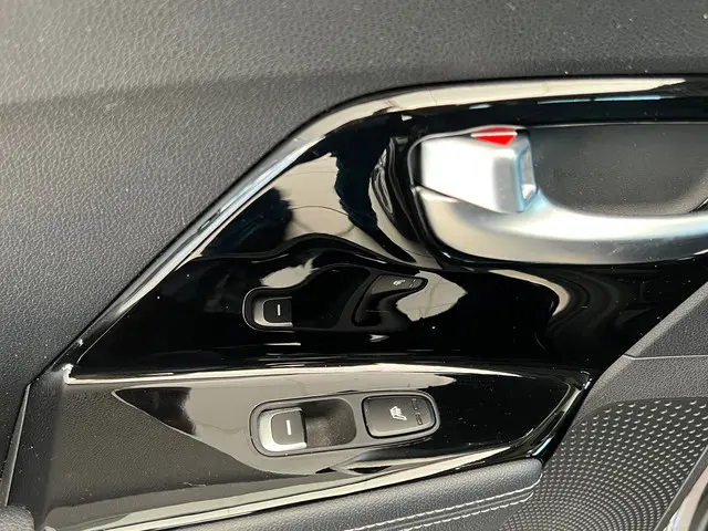 Kia e-Niro ExecutiveLine 64 kWh 2020 Elektrisch 24