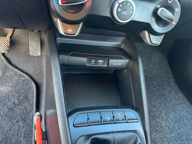 Kia Stonic 1.0 T-GDi DynamicLine 2020 Benzine 18