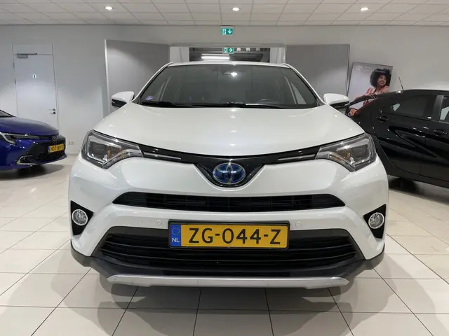 Toyota RAV4 2.5 Hybrid AWD Style 2017 Hybride Benzine 5