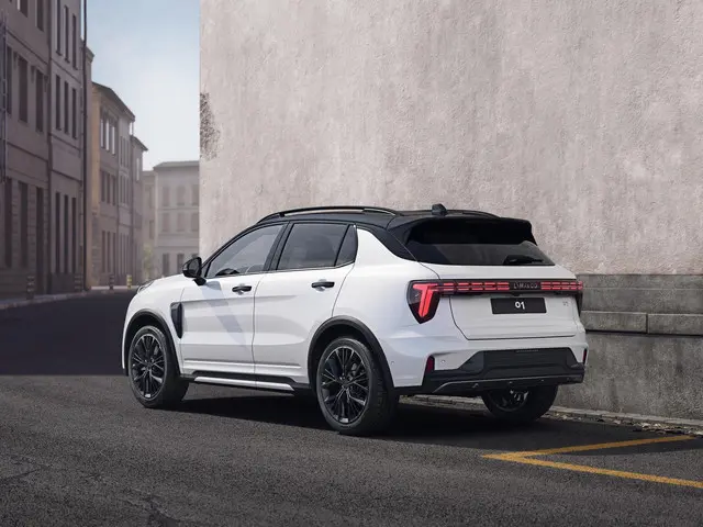 Lynk & Co 01 3