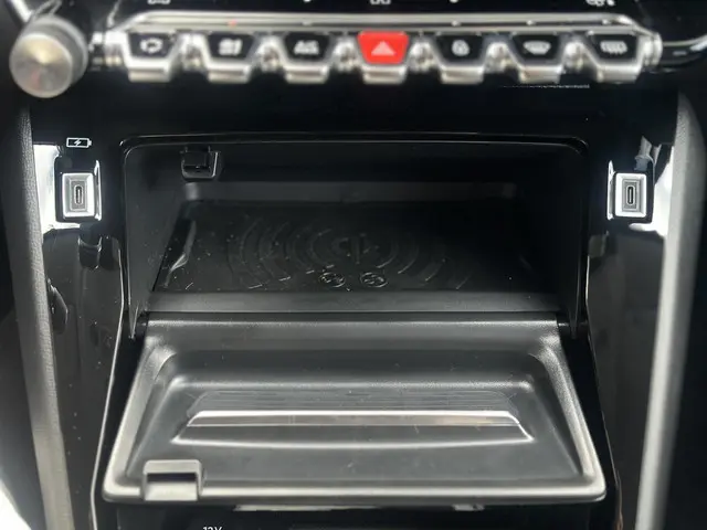 Peugeot e-208 EV Allure 51 kWh 2024 Elektrisch 19